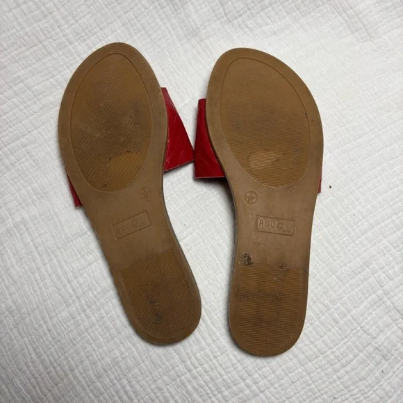 Rouge Helium Burgundy Woven Sandals, Size 7 - Picture 3 of 3